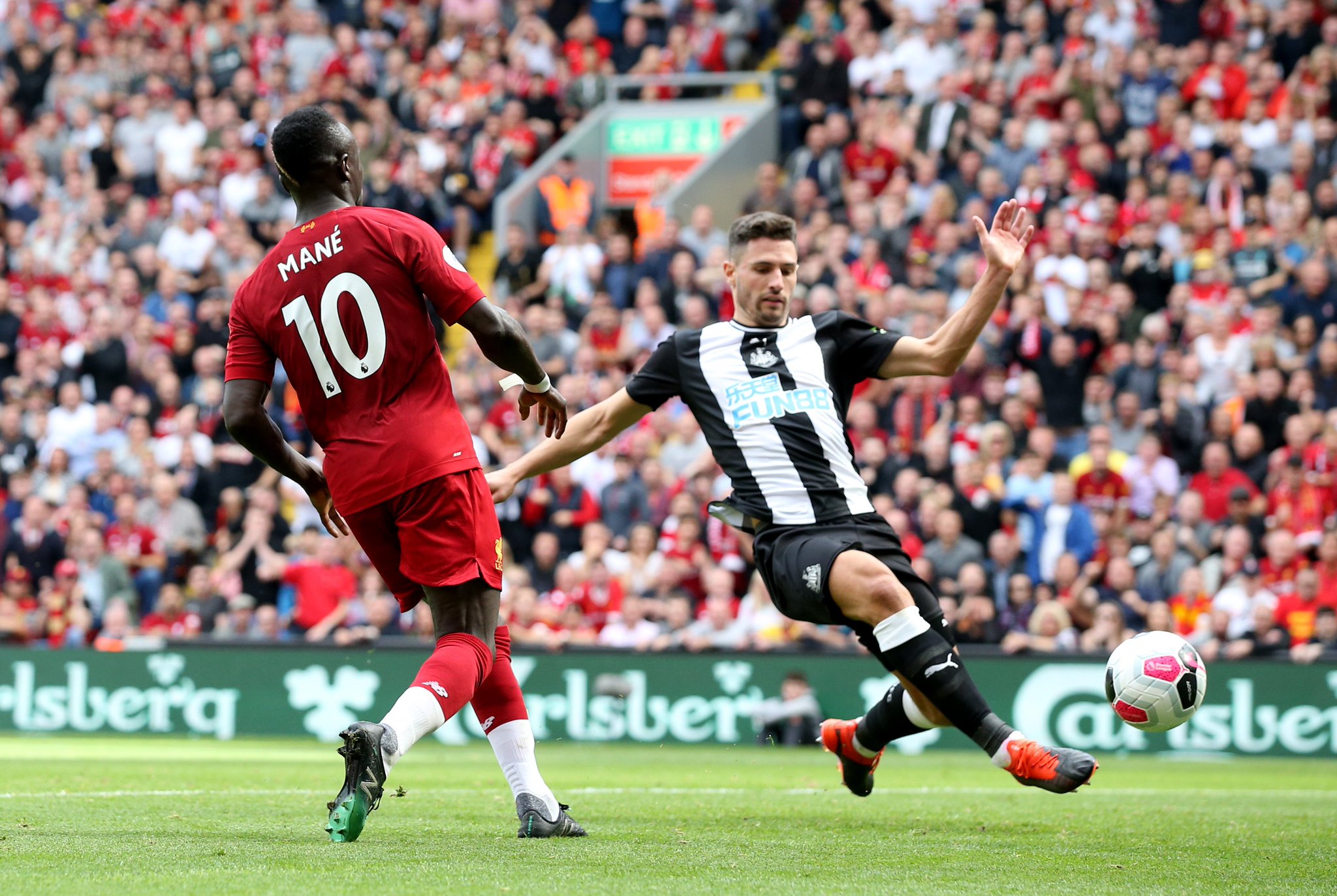 外线持球发 外线持球发